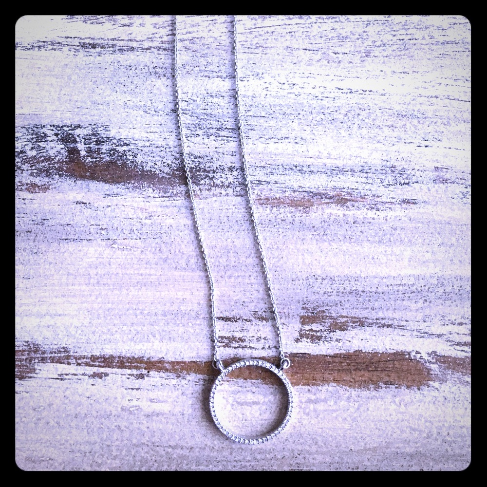 Circle diamond necklace